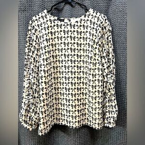 Talbot’s Bow Pattern Round Neck Blouse Size Small